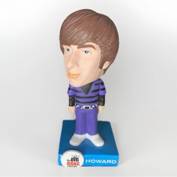 Big Bang Theory Howard Bobblehead Funko Wacky Wobbler Figure OOB - Picture 1 of 6